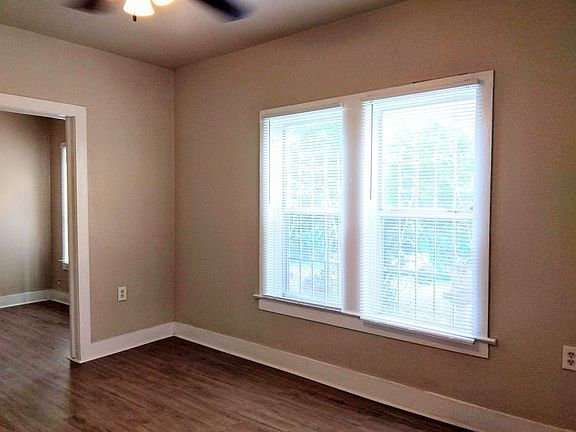 4th image of 840 Steves Ave