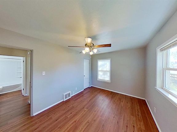 5th image of 1625 Moro Ave