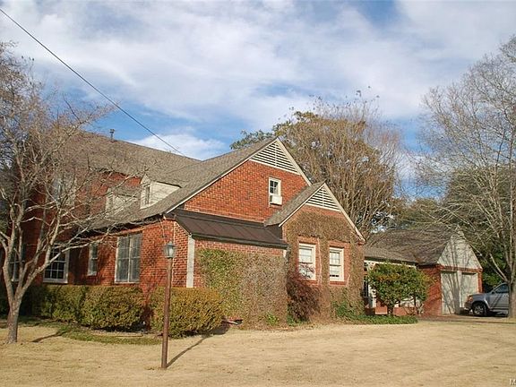 3rd image of 3373 Southview Ave