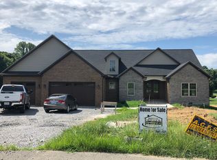 85 Silver Oak Ct, Scottsville, KY 42164