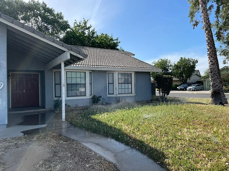 459 Ranchwood Dr — Photo 1