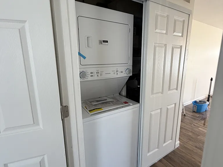 9 Hamlin Ct #1 — Photo 15