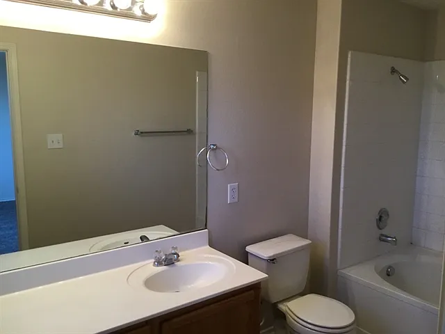 9019 Walnut Spgs — Photo 11