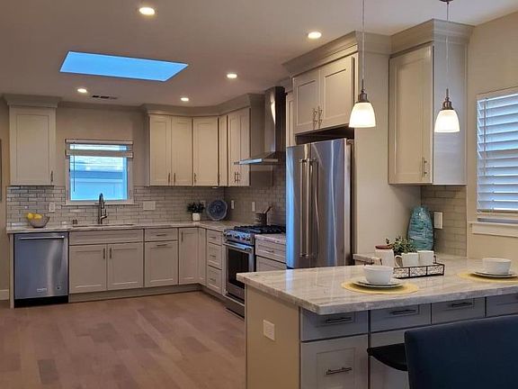 5th image of 671 Park Ct