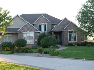 1002 Pebblebrook Courtyard, Waunakee, WI 53597