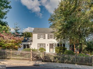 4121 25th St N, Arlington, VA 22207