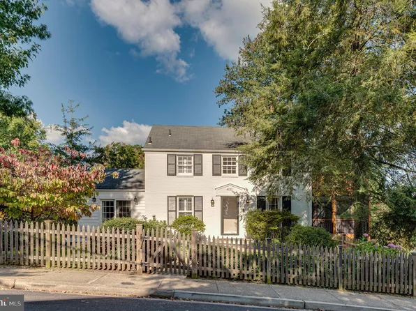 4121 25th St N, Arlington, VA 22207