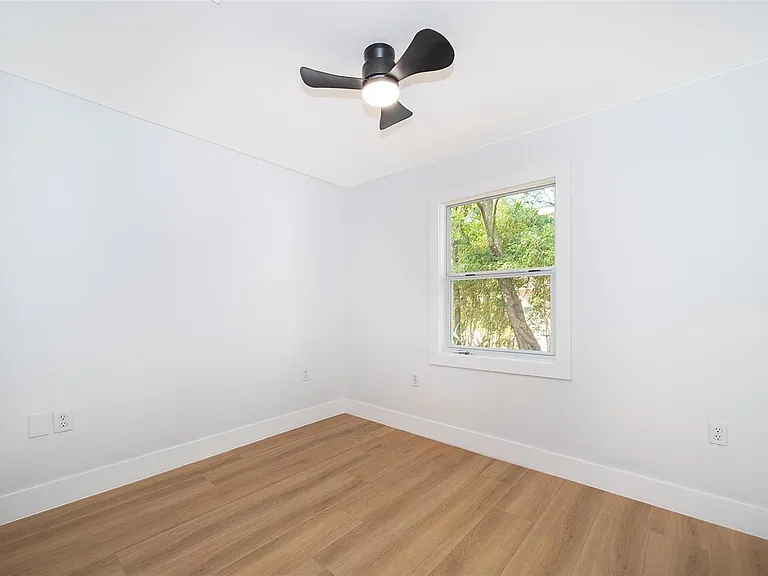 613 Citrus St — Photo 19