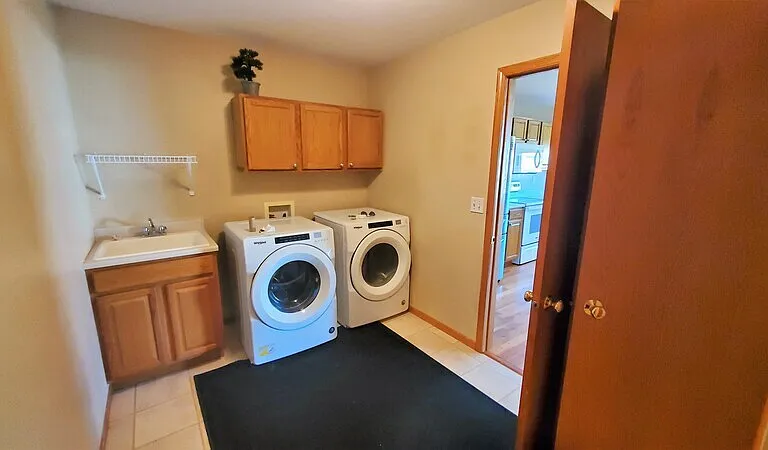 4260 Windemere Way — Photo 12