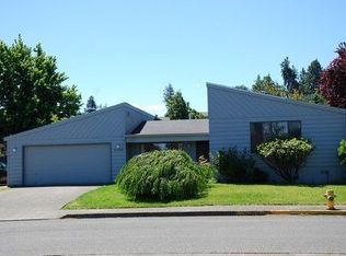 2783 Montello Ave, Hood River, OR 97031
