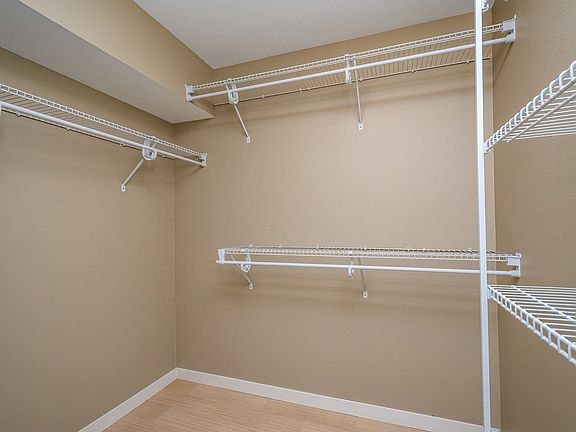 3rd image of 205 6th St #20510