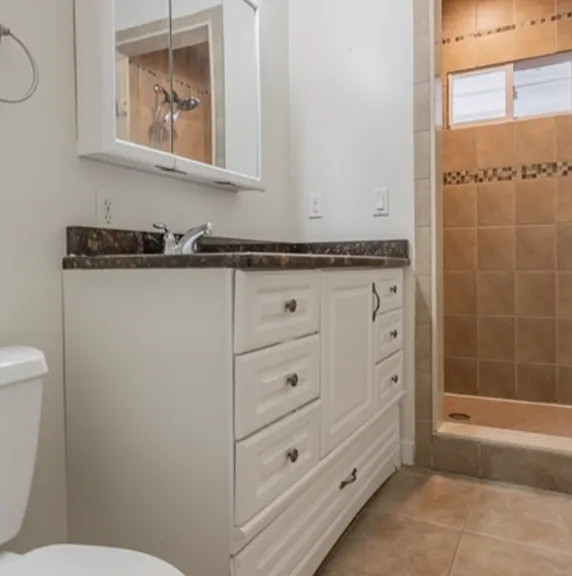 770 Bedford St #2 — Photo 4