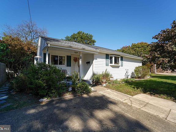3rd image of 710 Washington Ave