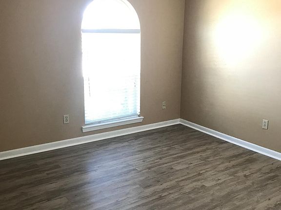 2nd image of 3910 W Metairie Ave