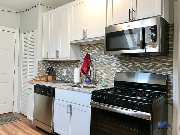 3rd image of 2628 N Wilton Ave #3