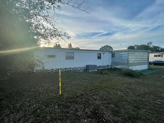 3rd image of 9006 Nautilus Dr