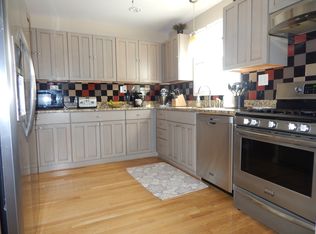 2 Maxine Dr, Morristown, NJ 07960