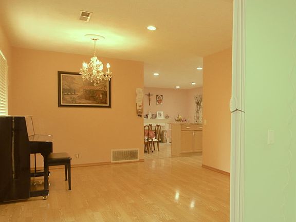 5th image of 3936 Homepark Ct