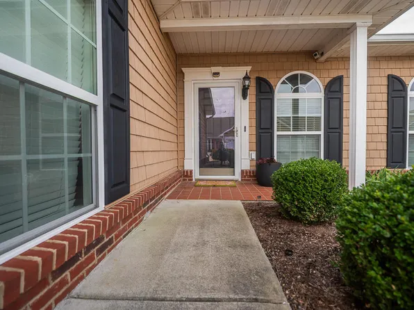 1893 Grand Summit Dr #156, Dalton, GA 30721