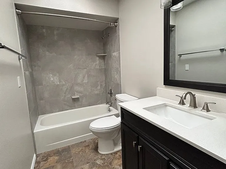 2436 Scott Ct — Photo 9