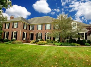 9 Walking Purchase Dr, Pennington, NJ