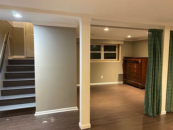 5th image of 44 Hedgewood Dr