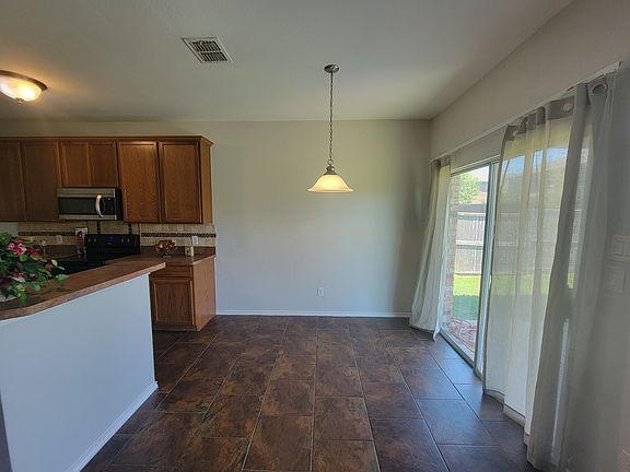 4th image of 7409 Brent Way