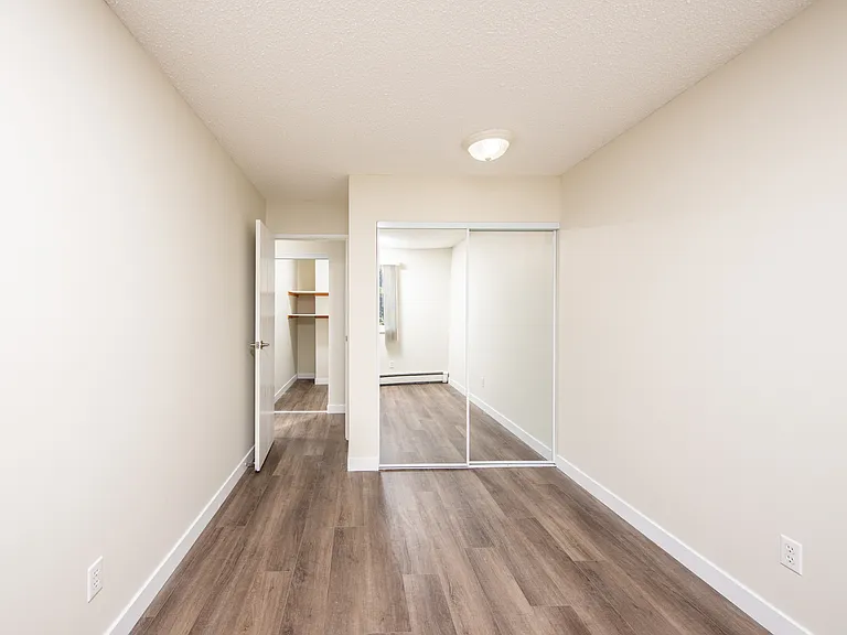 4608 52nd Ave — Photo 53