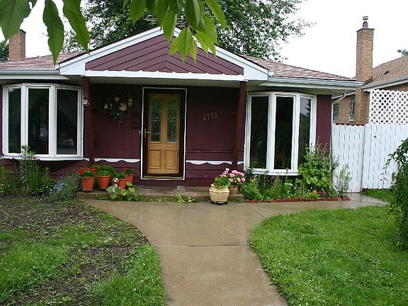 5th image of 2722 W 98th Pl