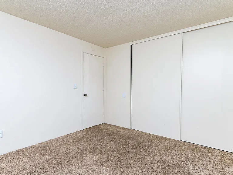 Tamaryn | Duplex Bedroom
