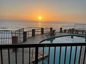 190 Del Mar Shores Ter