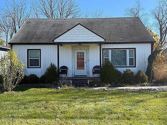 1st image of 243 Fairview Ave