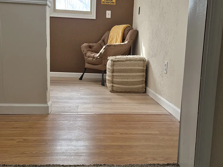144 Chapman Cir — Photo 15