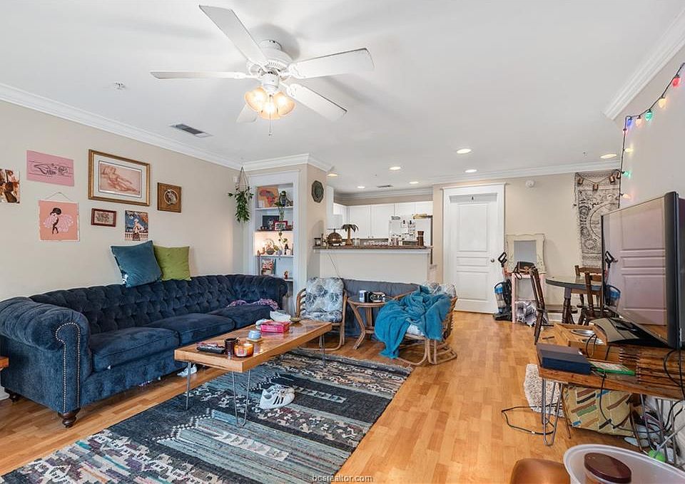 1st image of 1725 Harvey Mitchell Pkwy S #1323-1323-