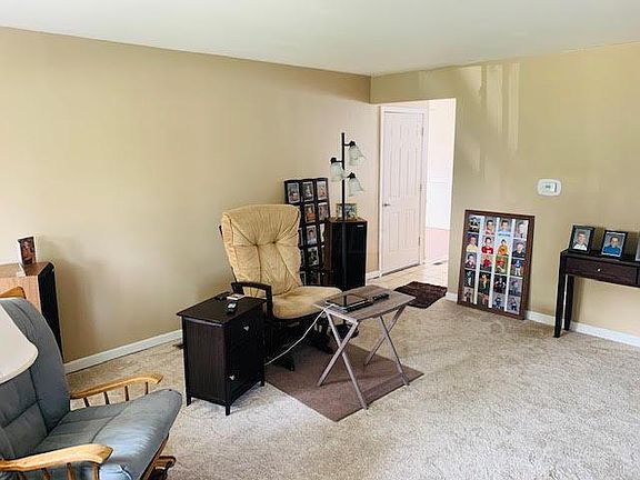 5th image of 4736 Frost Ave