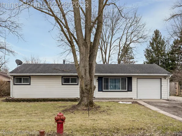 47119 Lauren Ct, Van Buren Township, MI 48111