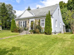 34 John David Ln, Albany, NY 12208
