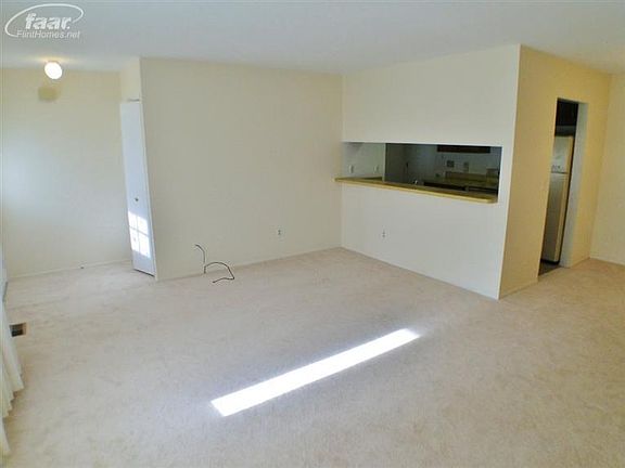 5th image of 1262 Leisure Dr