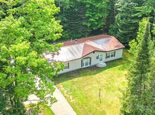 14200 Scenic Ct, Cheboygan, MI 49721