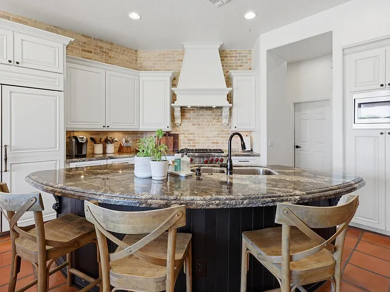 11071 E Evans Rd — Photo 1