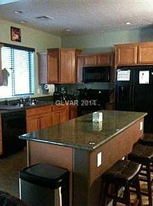 2nd image of 4429 Penguin Ave