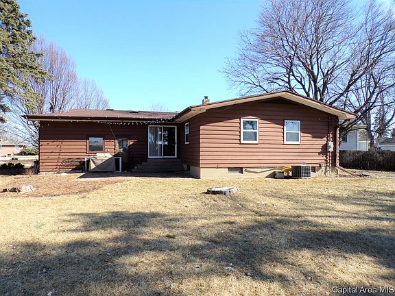 4th image of 1251 Parkview Cir