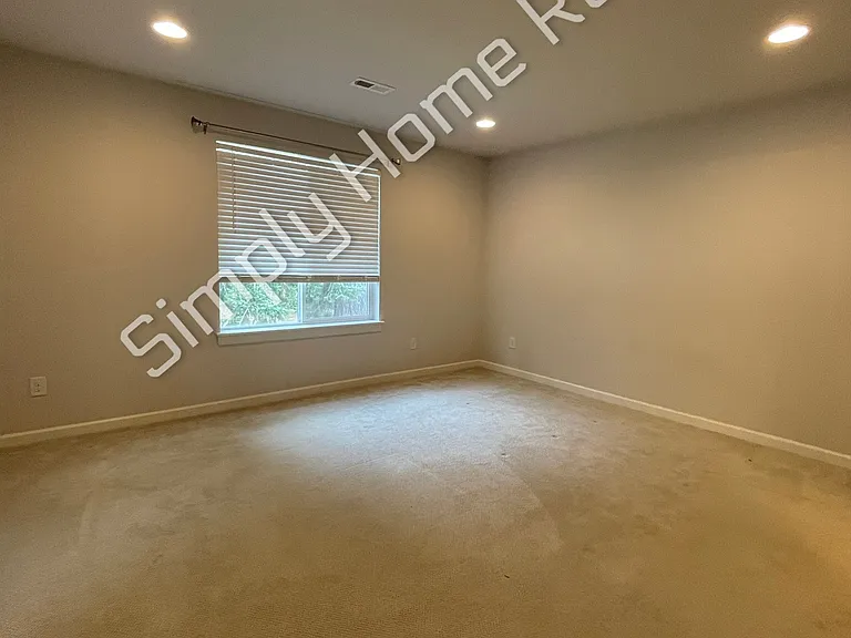 5304 49th Ave SE — Photo 25