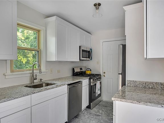 5th image of 2601 Dunn Ave
