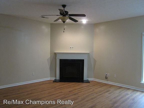 4th image of 3 Brentwood Dr