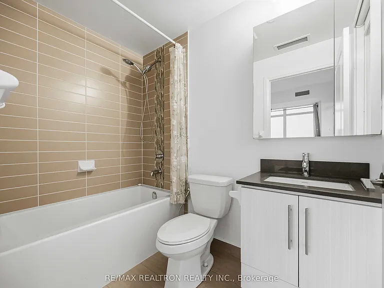 55 Oneida Cres #1904 — Photo 24