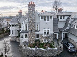 50 Sound View Dr APT 2N, Greenwich, CT 06830