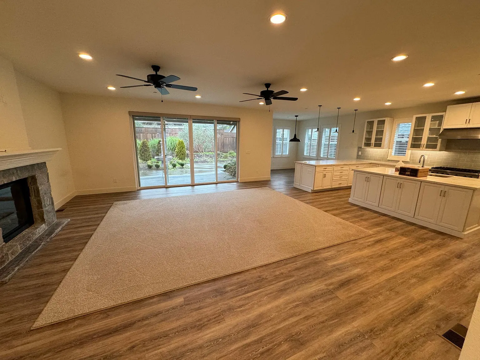3 bed, 2000 sqft, $5,000 — Photo 2