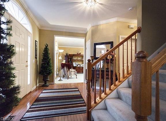 2nd image of 5165 Crown Pointe Dr