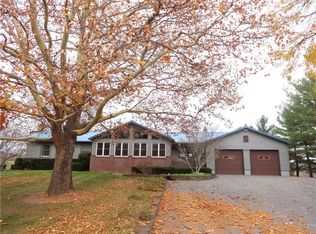 815 Crowley Rd, Farmington, NY 14425